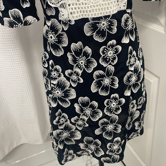 Zara Black and Cream Floral Dress with Crochet details on front - Picture 5 of 12